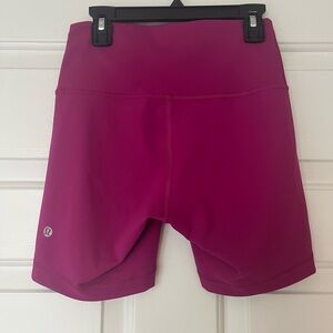 lululemon Wunder Train High-Rise Short 6" size 6